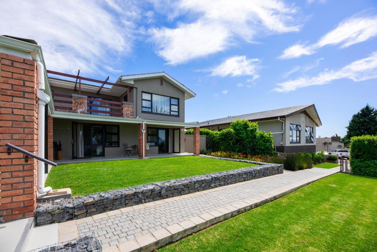 Four Palms Accommodation Durbanville Exterior photo