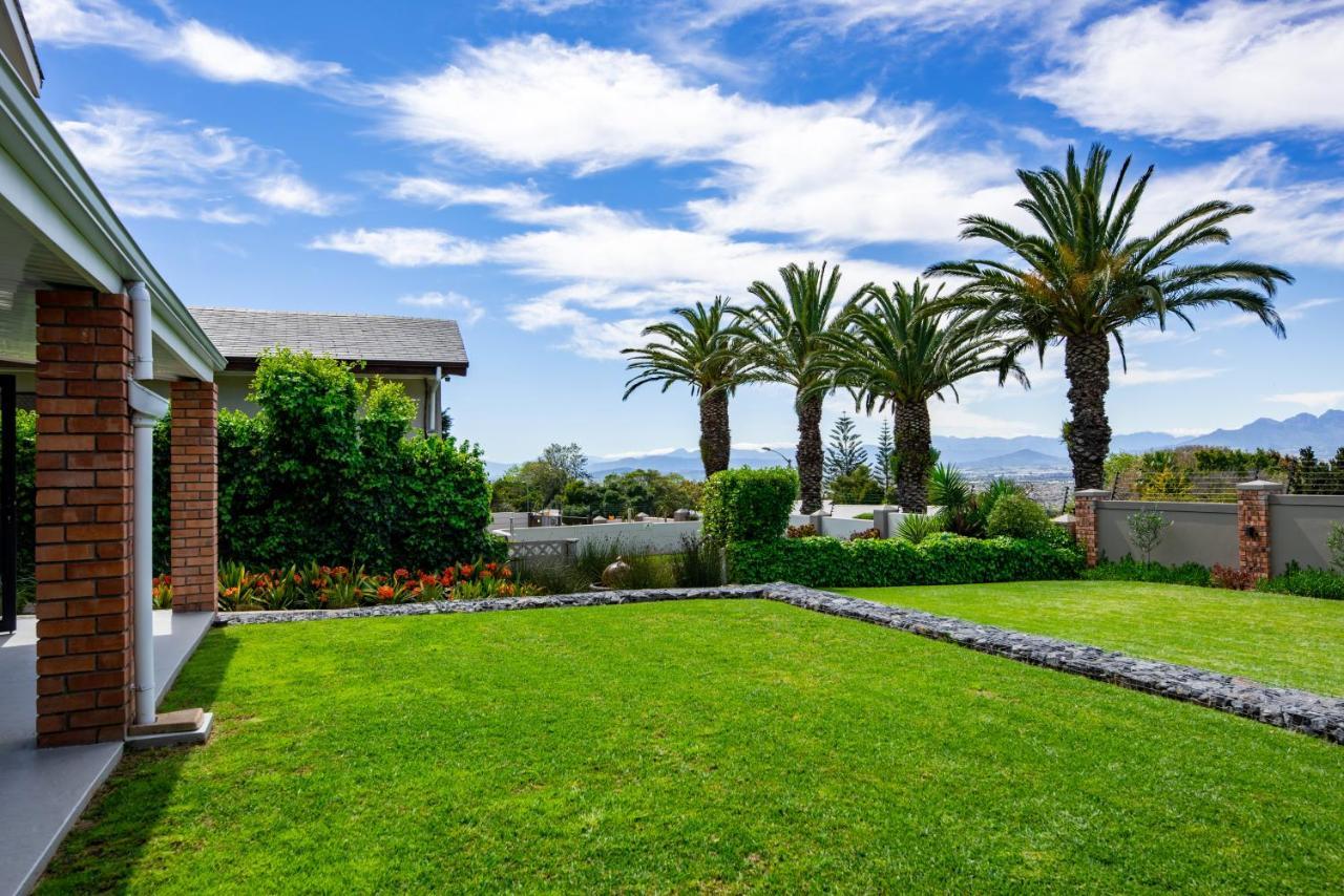 Four Palms Accommodation Durbanville Exterior photo