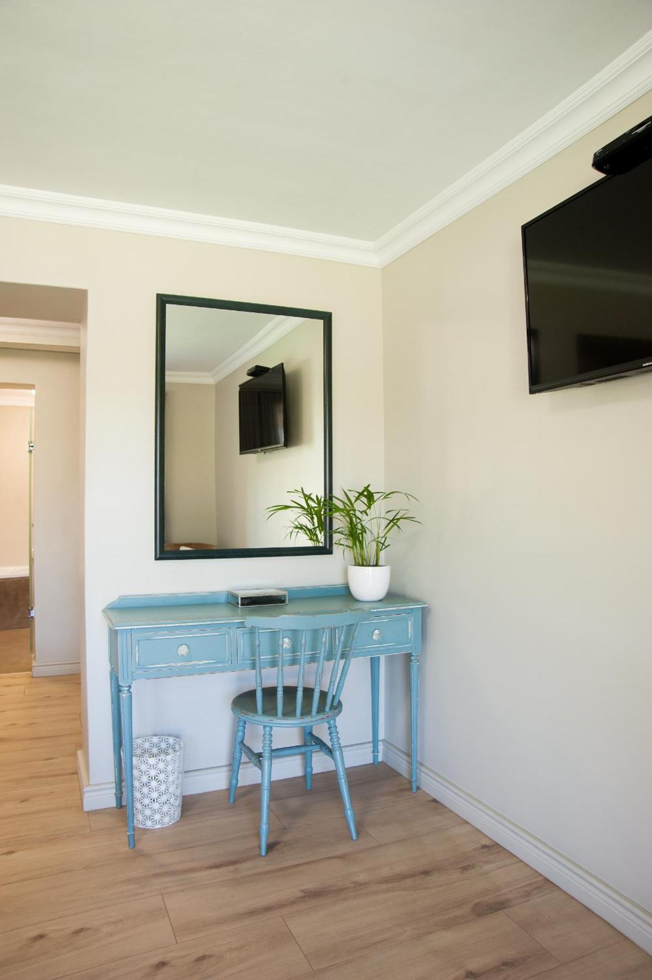 Four Palms Accommodation Durbanville Exterior photo