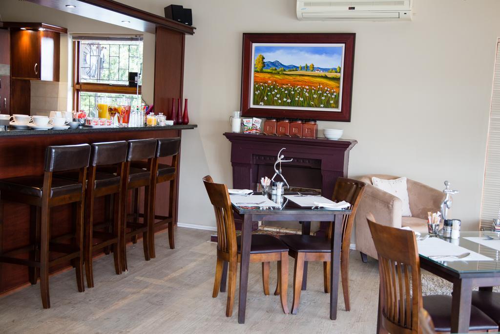 Four Palms Accommodation Durbanville Exterior photo
