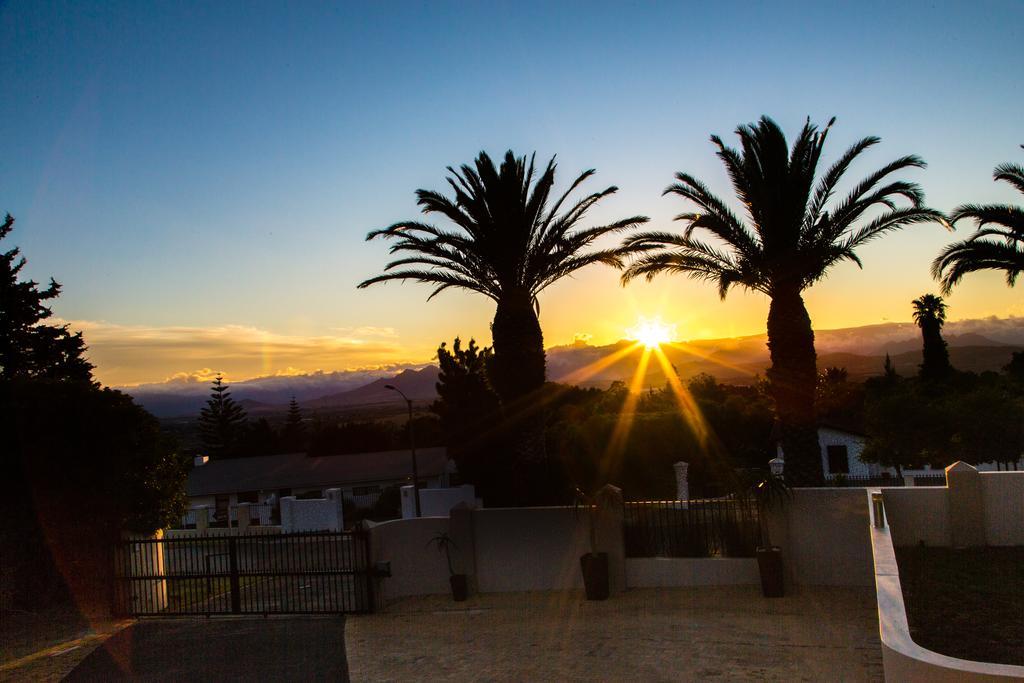 Four Palms Accommodation Durbanville Exterior photo