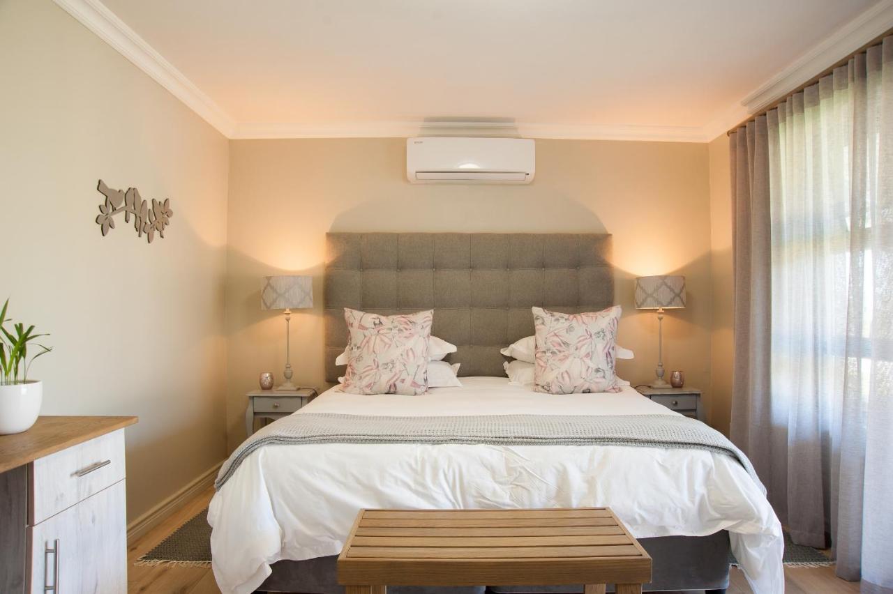 Four Palms Accommodation Durbanville Exterior photo