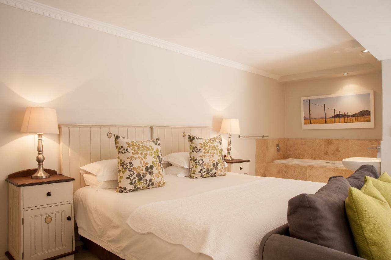 Four Palms Accommodation Durbanville Exterior photo